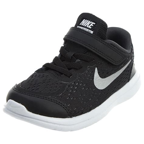 black nike sneakers for boys.